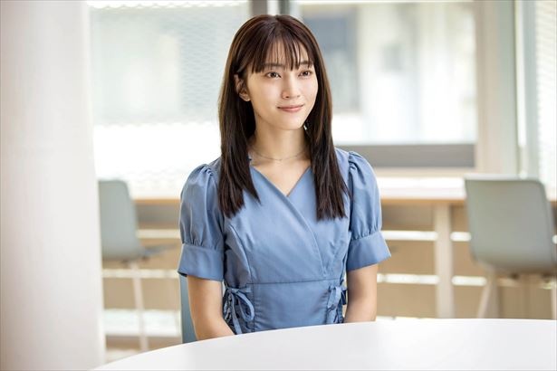 “天然美女”穂波(久保田紗友)、本性を現す…！
