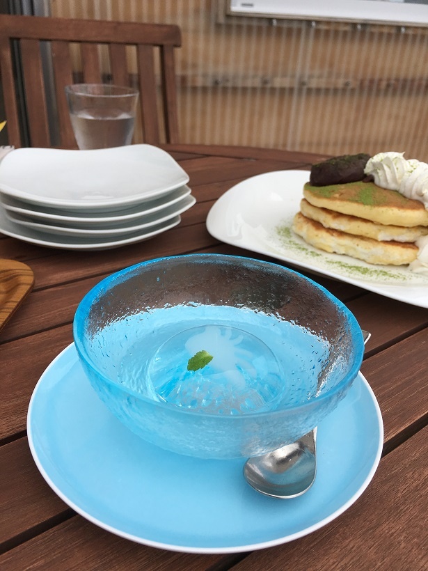 珠洲の名産といえば揚げ浜塩田の塩。「しおカフェ」の塩ゼリーは見た目も味も◎