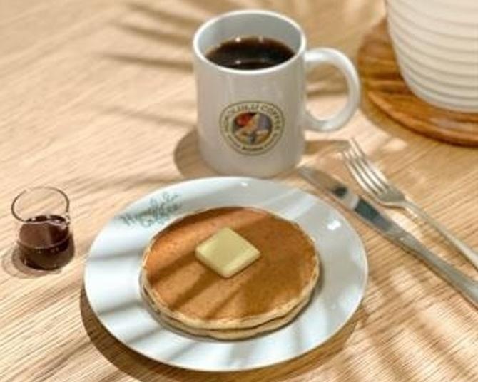 HONOLULU COFFEE HARAJUKUが新たに「モーニングパンケーキセット」とテイクアウトメニューを提供開始！そのワケとは？