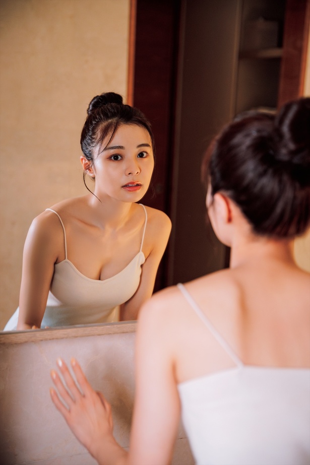 本間日陽の3rd写真集「プレパレーション」