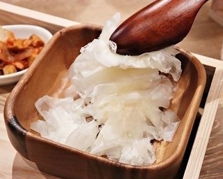 土佐の味がスペイン料理に!?薄さ0.01mmのチーズで際立つおいしさ