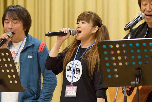 声援団のコアメンバーのひとり、声優のかないみか