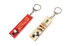 「アクリルスティックキーホルダー」(各495円)