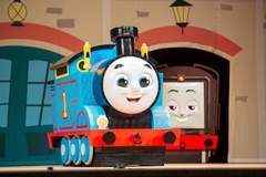 競争シーンでは「トーマス＆ハル」VS「パーシー＆ゆうき」の構図に…