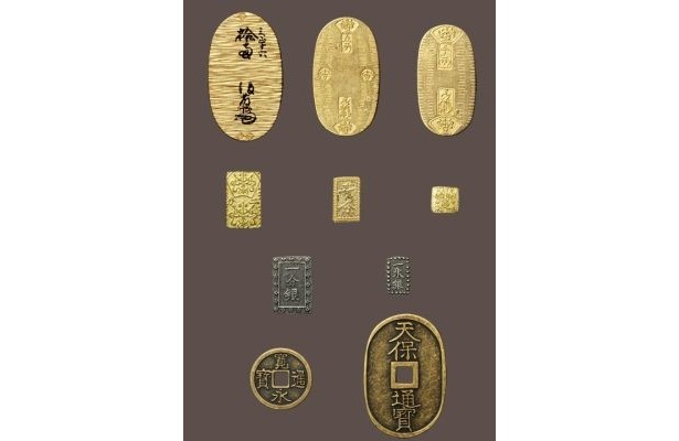 リアリティーを重視した10種類の“古銭”で展開