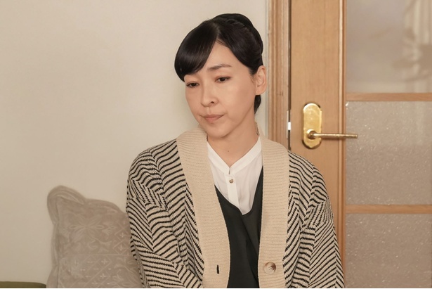 米田愛子(麻生久美子)
