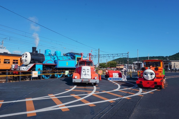 トーマスフェア会場ではなかまたちが大集合