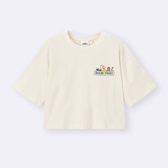 「グラフィックT Sesame Street 1」(1290円) カラー：OFF WHITE