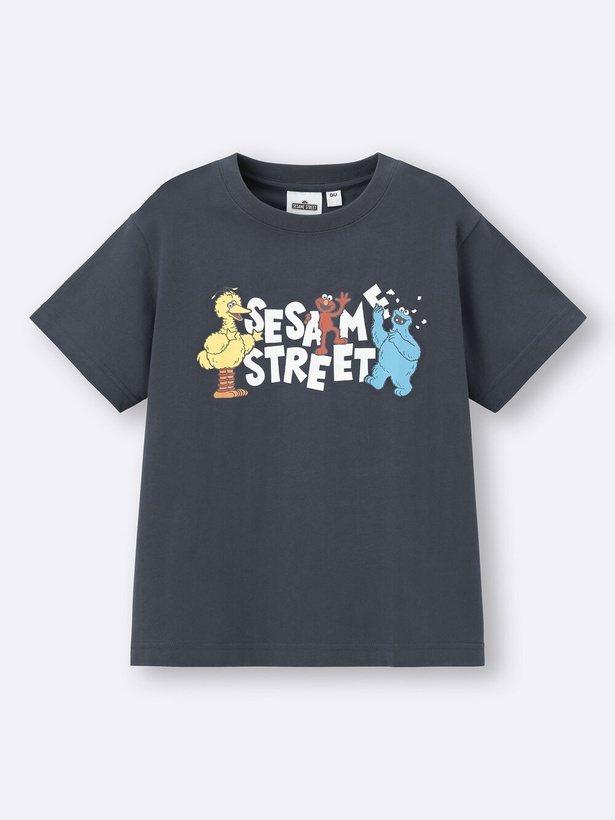 「KIDS(男女兼用)グラフィックT Sesame Street」(990円) カラー：DARK GRAY