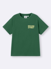 「KIDS(男女兼用)グラフィックT Sesame Street」(990円) カラー：DARK GREEN