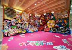アルパB1にはフォトスポット「キャラもりっのお部屋」がお待ちかね