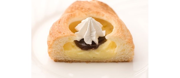 プリンデニッシュ￥130／ほろ苦いカラメルソースが◎