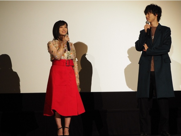 楽しい撮影現場だったと語る橋本環奈と山崎賢人