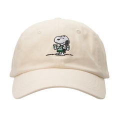 「PEANUTS ベースボールキャップ ホワイト」(3900円)