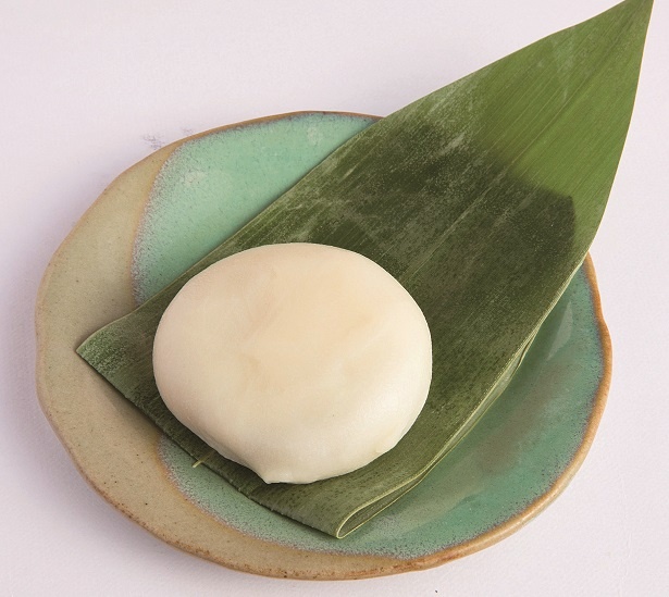 日光ゆばの搾りたて豆乳を練り込んだひぐらし餅1個200円。「龍頭之茶屋」にて 