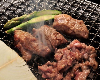 秘伝の甘ダレが決め手! 札幌「しまだや」でランチジンギスカン