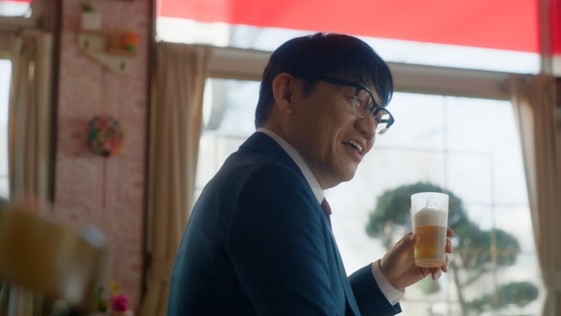 「サントリーのノンアル！」シリーズの新TVCM「その人の口癖」篇
