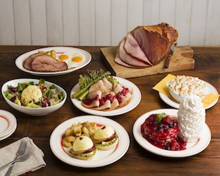 Eggs 'n Thingsよりクランベリーをふんだんに使用した感謝祭メニューが登場！本場アメリカのサンクスギビングを堪能しよう