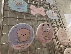 オリジナルグッズの「トレーディング 缶バッジ」(600円)