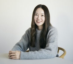 展覧会やイベントのアートディレクション、ブックデザインを手掛ける人気アートディレクター・福島よし恵さん