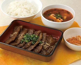 とろけて絶品！「常陸牛」を贅沢に使ったカルビ定食