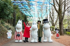 【写真】ムーミントロールとその仲間たち。サービス精神旺盛なグリーティングもここならではの魅力