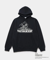 「VAT BAKERY PEANUTS HOODIE」(1万7600円)※ネイビー