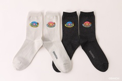 「ラメプリントクルーソックス」(各1760円)