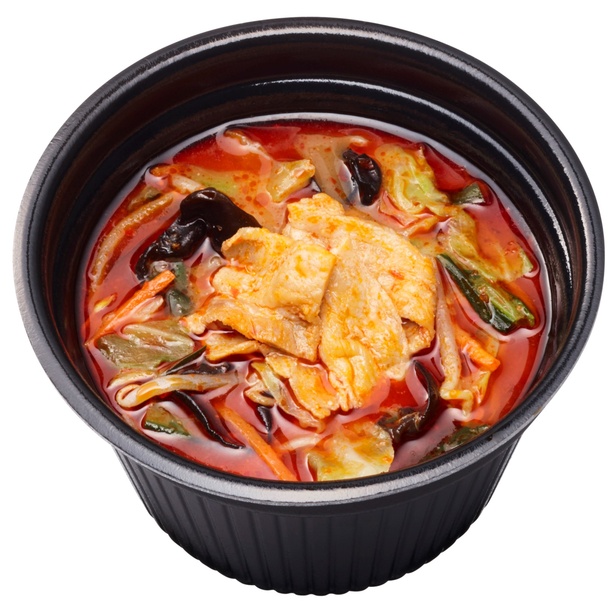 「炎のレッド味噌スープ ～唐辛子の辛ソース仕立て～」(398円)