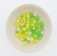たんぽぽカラーの金平糖はちびちび味わいたい！