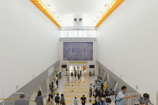 【写真】「薬彩工園」のエントランス(写真はドモホルンリンクルファンフェスタ2025開催時のもの)