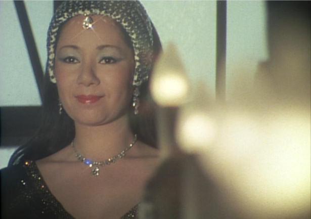 小川真由美