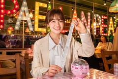 昭和レトロな喫茶店の定番「ルーレット式おみくじ器」が“水森亜土バージョン”で登場