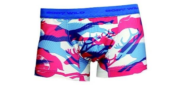 「BODY WILD」の東泉一郎とのコラボパンツ