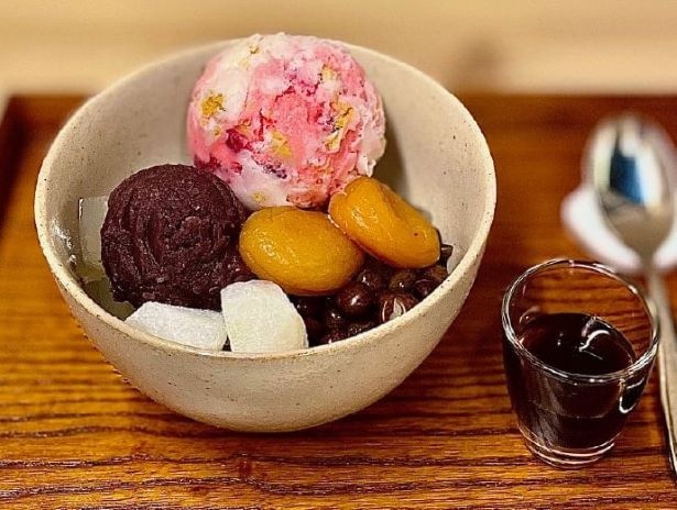 「寒天工房 讃岐屋」の限定「クリームあんみつ」(1540円)
