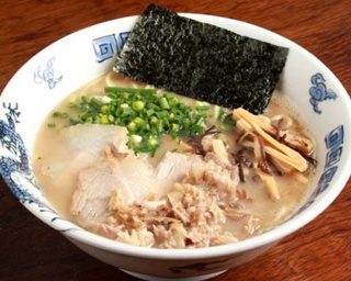 【宮崎】1位は1日400杯を売り上げる王道豚骨ラーメン！ラーメンWalkerグランプリに輝いた3杯