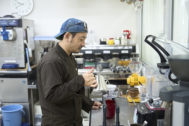 「先々はコーヒーとチョコレート、それぞれで最高のブレンドも作りたい」と高橋さん