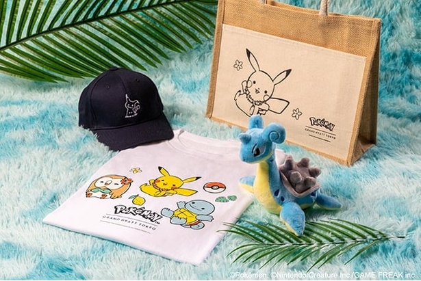 「ポケモン ビーチリゾート ステイ」でも、ビーチバッグやキャップ、ビッグTシャツがセットになったオリジナルデザインのアメニティグッズがもらえる