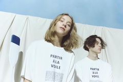 写真左：「【接触冷感】クロップドワンポイントプルオーバー」(6710円)　写真右：「【HOMME】【接触冷感】ワンポイントプルオーバー」(7260円)
