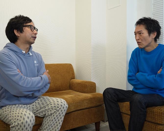 おいでやす小田と千原ジュニアが「幸せ」をテーマに対談！人生で何度かあった地獄の時期、それを考えると「今」がめちゃくちゃ幸せ