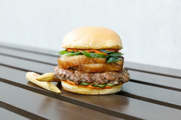 「KARASHIBI Burger(カラシビバーガー)」(税抜1080円)