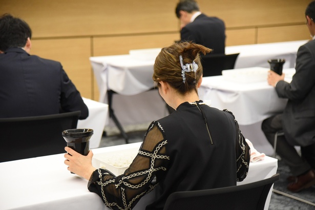 「純米酒部門」「純米吟醸部門」決審会の様子