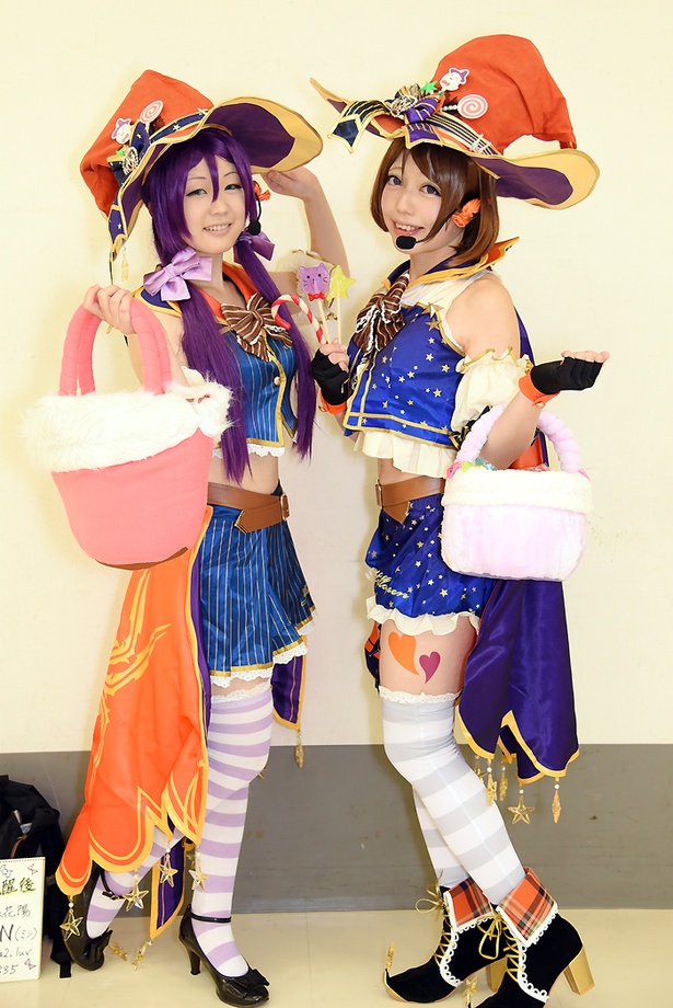 「ラブライブ！」の東條希(左：らいとさん)と、小泉花陽(右：MiNさん)