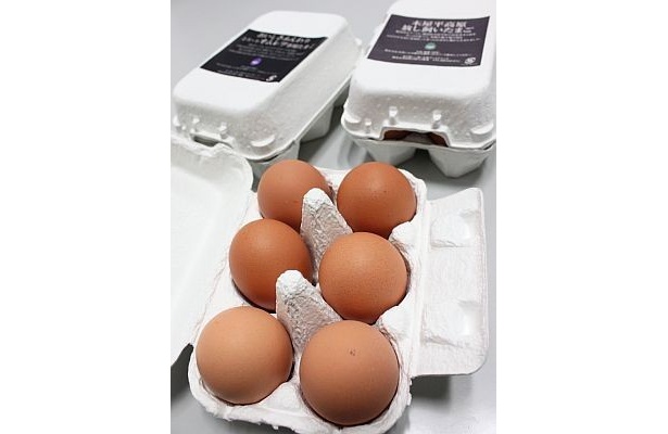 ｢究極のたまごかけ御飯専用たまご｣と｢とろ〜りオムレツ専用たまご｣各6個に、｢木屋平高原放し飼いたまご｣6個がセットになった｢阿波の究極セット｣(ギフト用3000円、HPから購入可)