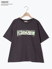 「【PEANUTS×Samansa Mos2】75thアートTee(チャコールグレー)」(3850円)