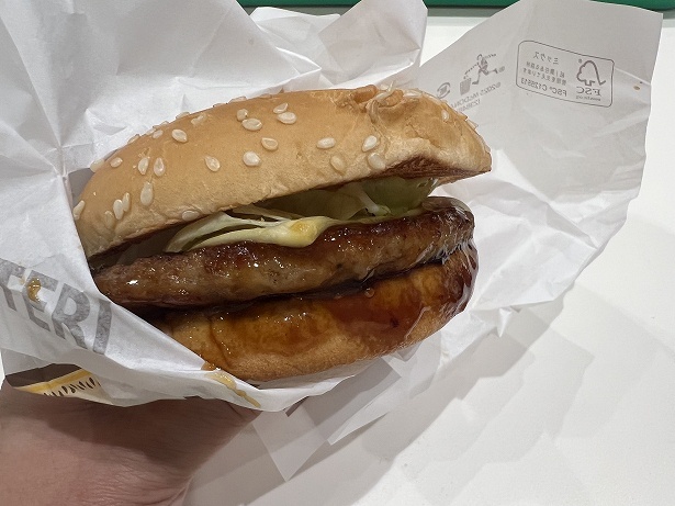 4種のチーズのソースはリッチな味わいでボリューム感を感じさせる