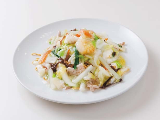 「揚げそば」(880円)/ファミリー食堂