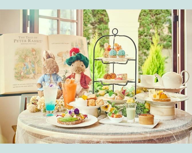 ピーターラビット(TM)が遊びにやってくる！夏限定アフタヌーンティーで特別なグリーティングを体験しよう