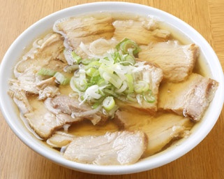 【福島】喜多方の究極「肉ラーメン」3選！ チャーシューの旨味がスープに溶け出して…もうたまらん！