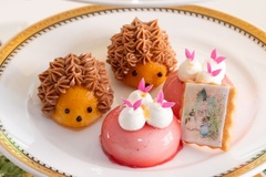 福井さんイチオシの「妹たちのピーチムース」(写真手前)